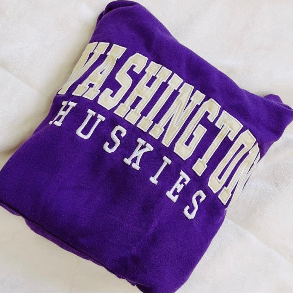 Purple Washington Huskies Sweatshirt
